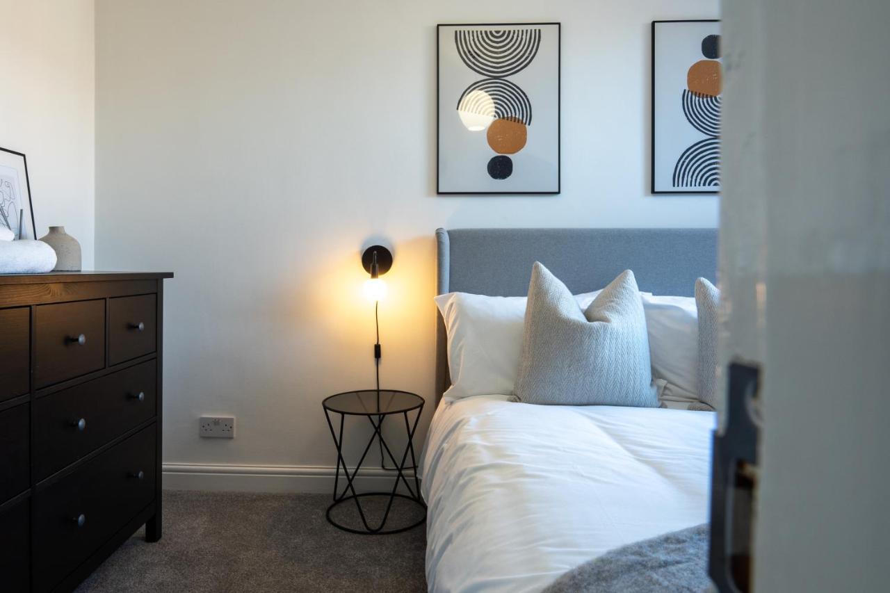 Southview Stays - Three Bedroom House Честер Екстер'єр фото