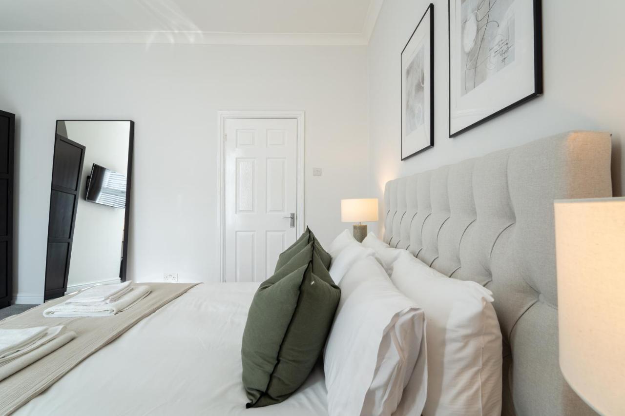Southview Stays - Three Bedroom House Честер Екстер'єр фото
