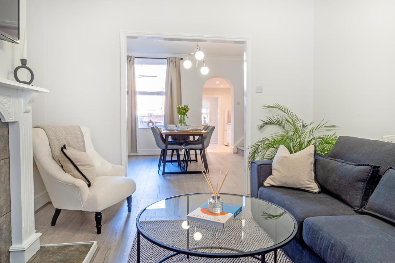 Southview Stays - Three Bedroom House Честер Екстер'єр фото