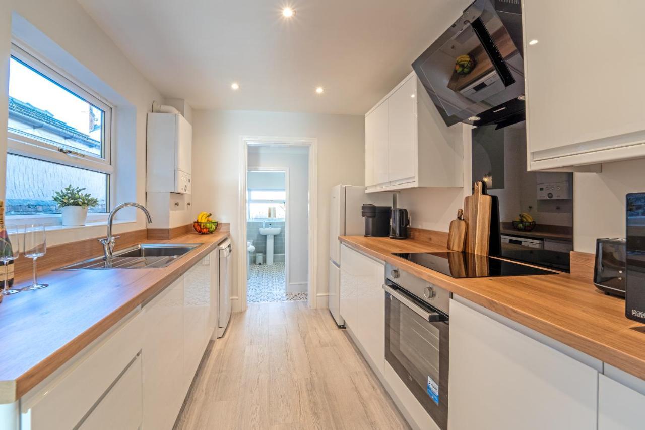 Southview Stays - Three Bedroom House Честер Екстер'єр фото
